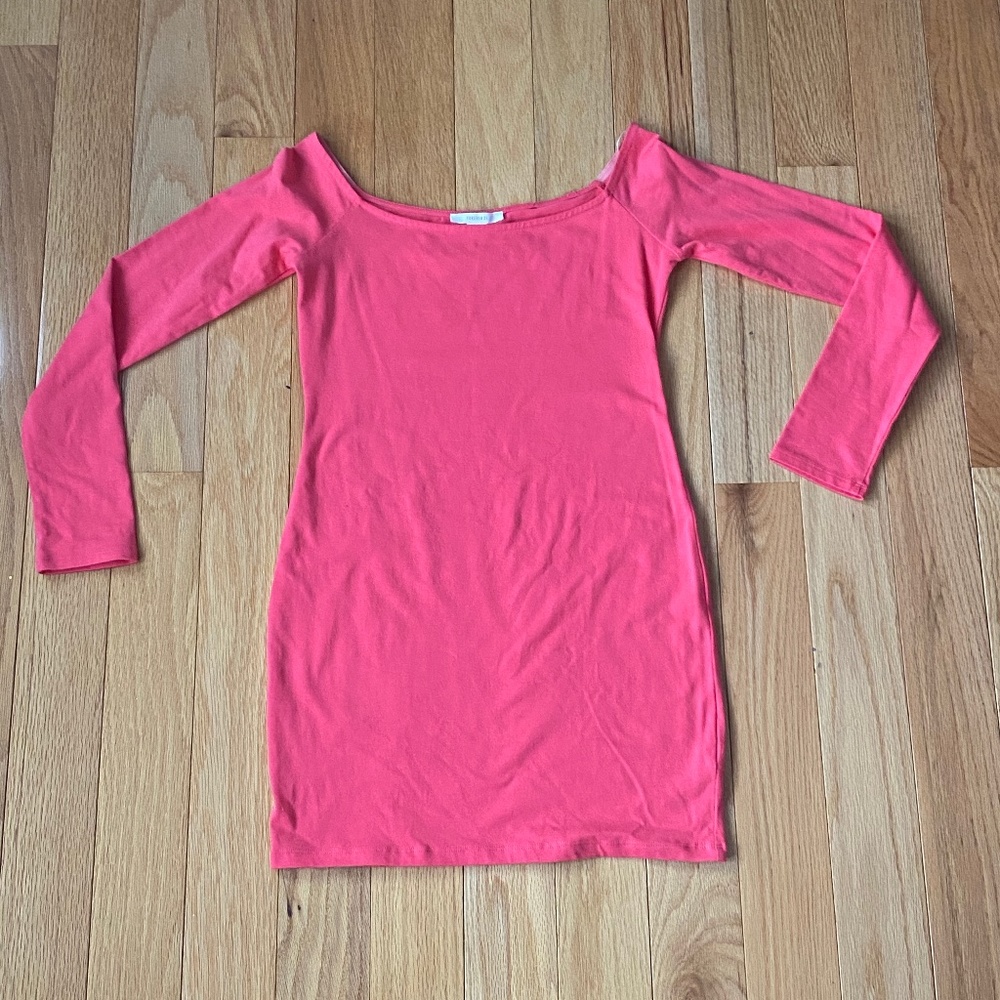 Coral Off the Shoulder BodyCon Forever 21 Size M